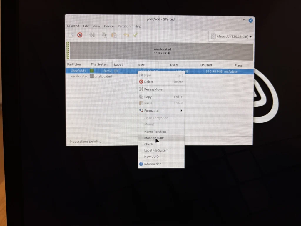 Right-clicking new FAT32 partition in GParted to open Manage Flags option